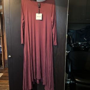 Agnes & Dora ladies small maxi dress